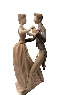 $200 • Buy LLADRO Anniversary Waltz Dance Figurine #1372 Matte Vintage