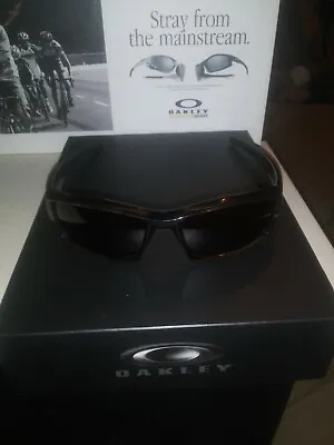 OAKLEY CANTEEN BROWN SMOKE W/DARK BRONZE LENSES SUNGLASSES Gascan Fuel Cell • $99.99