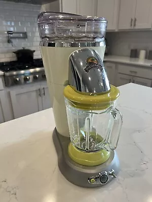 Jimmy Buffett Margaritaville Frozen Concoction Margarita Maker Blender DM0550 • $99.95