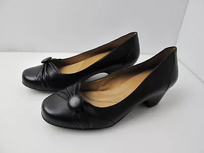 Womens Michelle D Black Leather Heels Shoes Size 9M • $22