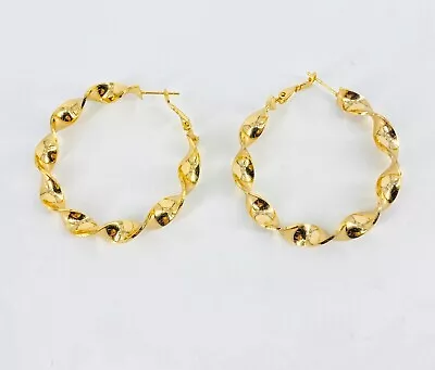 Vintage Twist Hoop Earrings Pierced Gold Tone  J32-2363 • $14.92