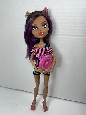 Monster High Doll Gloom Beach Clawdeen Swimsuit Frisbee • $29.99