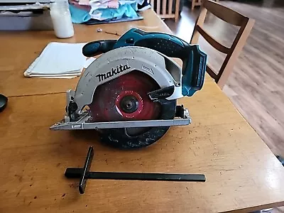 Makita 18V LXT Cordless Circular Saw Lithium Ion BSS611 (Tool Only) Tested • $45