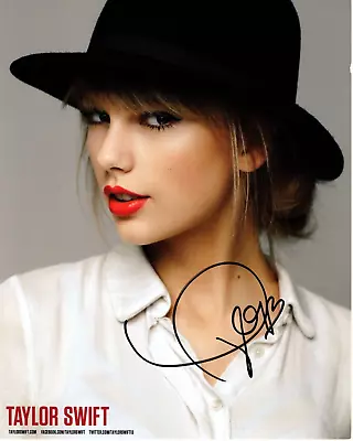 Gai - Taylor Swift Signed 8 X 10  Photo - Gai Certified W/coa - Gv 899691 • $268.09