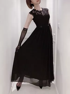 Black Floral Lace Bodice Chiffonsleeveless Maxi Dress • £25