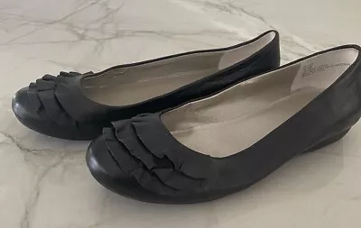 Me Too Women’s Alexis  Leather Shoes Black Size 6.5 M Flat Slip On • $9.50