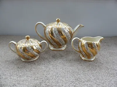 Sadler Teapot Milk And Sugar Bowl Very Good Condition • £19.99