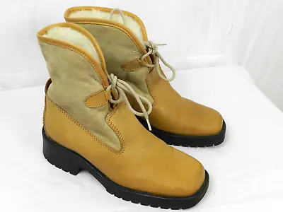 Vintage Boots Womens 6.5 M Tan Ankle Booties Lace Up Almond Toe Leather Wedge • $39.99