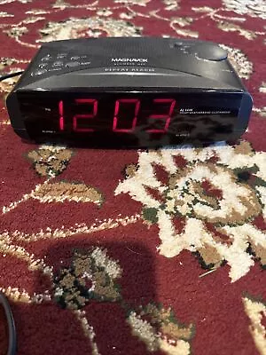 Vintage Magnovox AJ3440/17 Dual Alarm AM/FM Weatherband Clock Radio Tested • $10