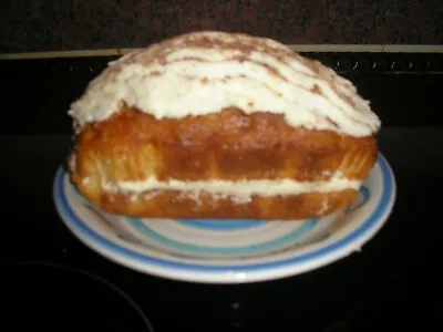 Home Made Banana Sandwich Cakes  X 1  Free Postage  (with Cream Cheese Icing) • £9.99