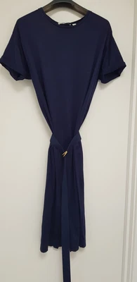 $25 • Buy Dress T-shirt Country Road Size S Navy