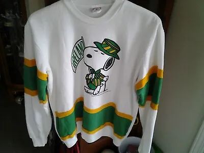 ST PATRICK S SNOOPY IRELAND Nutmeg Mills Brand 70's Era Adult SIZE XL SWEATSHIRT • $39.99