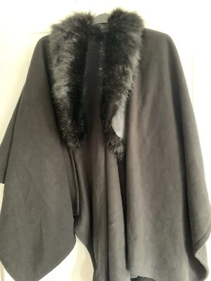 £4 • Buy Faux Fur Cape