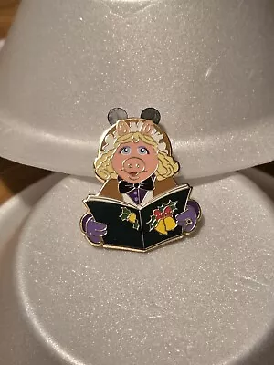 Disney Muppet Christmas Carol 30th Anniversary Mystery Pin Miss Piggy • $19.99
