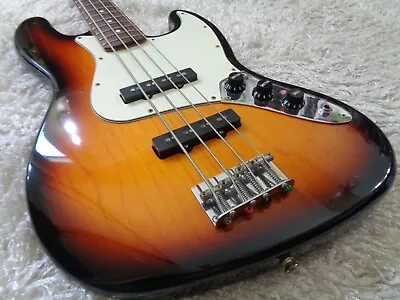 Vintage 1995 Fender Standard Mexico Jazz Bass Sunburst. • $649.99