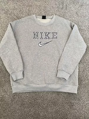 Vintage Men’s Nike Crewnecks • $34.99