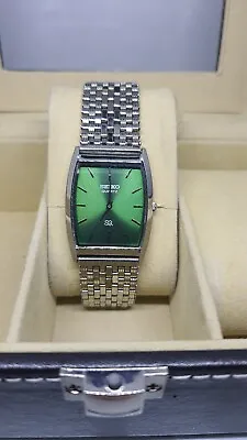 Vintage Seiko Quartz Green Color Dial Mens Wrist Watch • $58