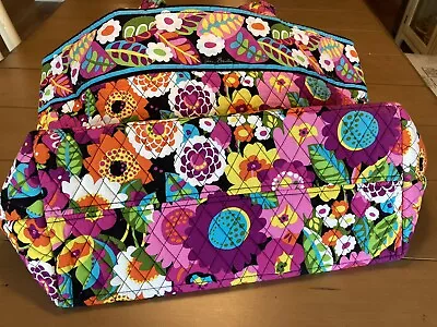 $21 • Buy Vera Bradley Grand Tote In Va Va Bloom Pattern Of Multi Color Flowers
