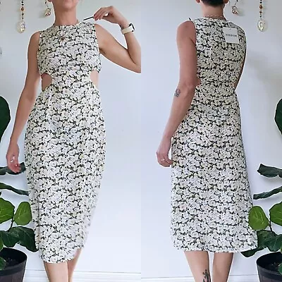 Reverse Cut Out Dress Floral Size Small BNWT STUNNING Dress  • $40