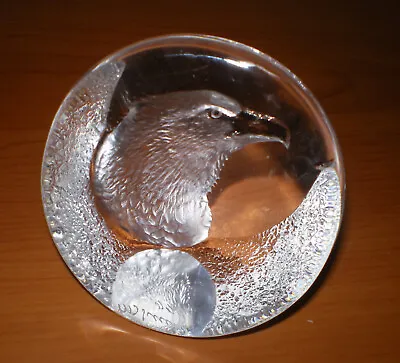 MATS JONASSON Crystal Art Glass EAGLE Head Paperweight * Signed SWEDEN  #9201 3” • $9.95