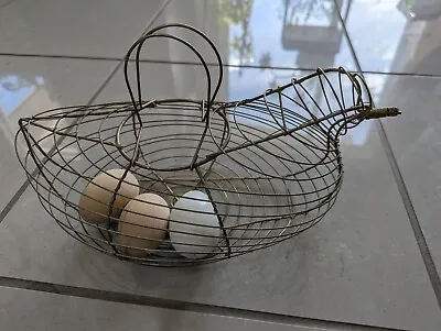 Vintage French Country Metal Wire Chicken Egg Basket Hen Farmhouse • $0.99