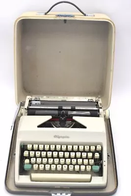 Vintage OLYMPIA SM8 Manually Operated Portable Typewriter With Carry Case - L33 • £9.99