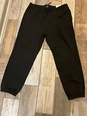 NWT H&M Black Relaxed Fit Coupe Decontractee Sweatpants W/pockets/fleece • $30