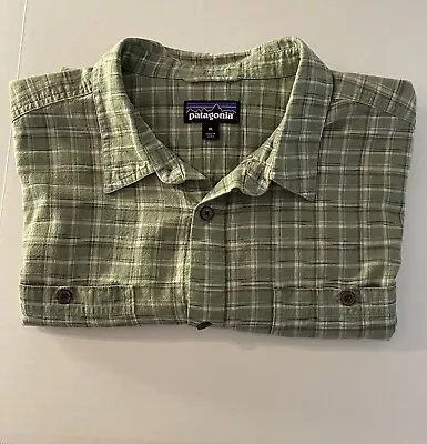Patagonia Hemp Organic Cotton Shirt Men's XL Short Sleeve Green Plaid Button Up • $28
