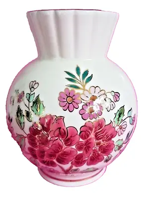 Vintage Hand Painted Gold Trim ZSOLNAY Porcelain VASE 9384/1/1990 COLLECTABLE • £34.99