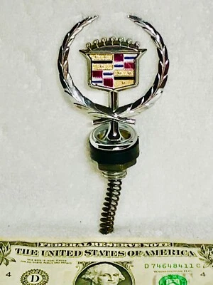 $89.96 • Buy Vintage Cadillac OEM Hood Ornament Part #1610460 Wreath Fleetwood Original Attac
