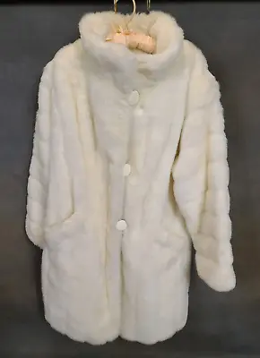 Country Pacer Atissavel Fabric France Women’s Faux Fur Coat Ivory Coat 34” S-M • $55