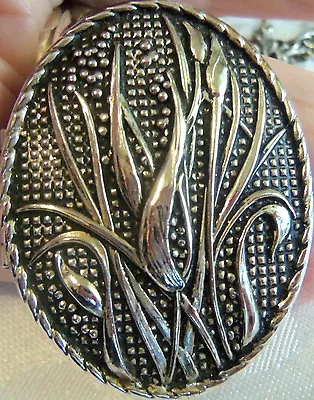 Sarah Coventry Large Silvertone Locket Necklace Has Pictures Vintage • $99.99