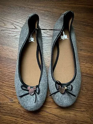 Mickey Mouse Gray Women’s Flats Size 8 NWT • $7.99