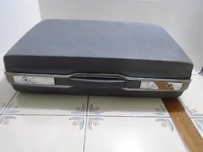Vintage Samsonite Royal Traveller Hard Shell Briefcase GUC NO Keys 18  X 13  X 5 • $20