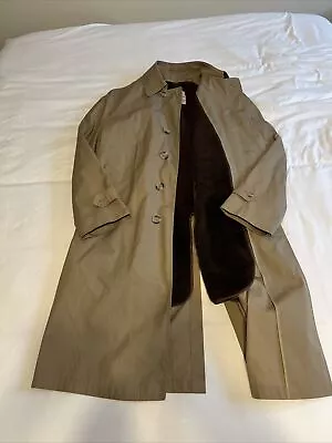 Men’s London Fog Lined Trench Coat Size 40 Regular • $40