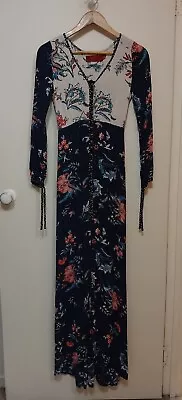 $28 • Buy Tigerlily Blue And White Floral Maxi Dress - Size 6