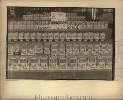 Press Photo Rows Of Maple Syrup For Sale Harlow's Sugar House Putney Vermont • $15.99