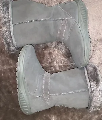 Skechers Shape Ups Gray Suede Faux Fur Lined Winter Boots Pull On Women's 9.5 • $40