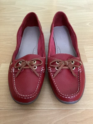 £12.99 • Buy M&S Footglove Ladies Red Leather Moccasin Comfort Shoes Wider Fit Size 7 BNWTS