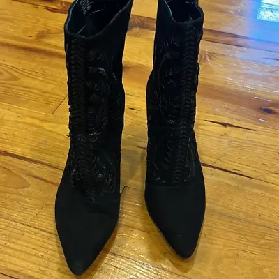 Antonio Melani Women's 7.5  Chrystian  Black Suede Leather Heels Ankle Boots • $60