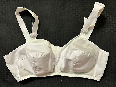 Vtg.? Exquisite Form Bra Sz.40C Cotton Blend Comfort Straps White • $16