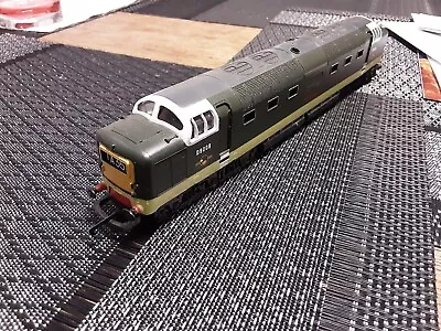 Lima OO Gauge Class 55 Deltic  Green Howards 2 Tone Green Livery • £12
