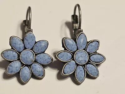 Vintage Blue Daisy Clip On Earrings • $12.99