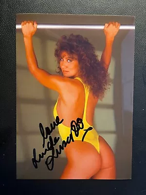 Linda Lusardi - Glamour Model & Actress - Excellent Signed Photograph • £20