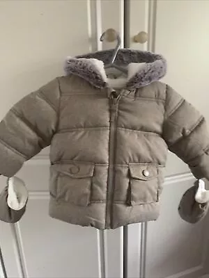 Baby Winter Coat 6-9 Months • £0.99