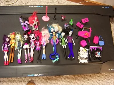 Monster High Doll - Lot Of 12 Dolls Plus Accessories Slo-Mo Peri & Pearl More • $54