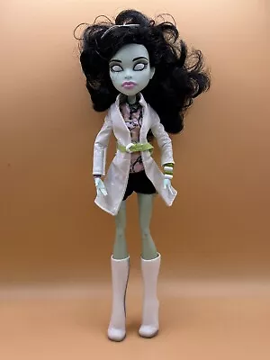 Monster High Scarah Screams I Love Fashion Doll • $93.25