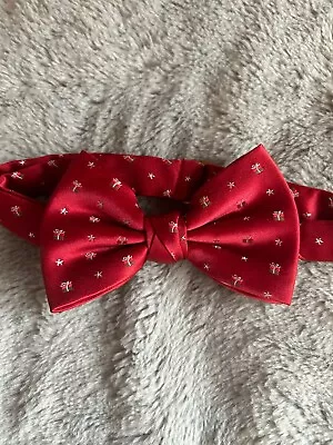 ASOS Christmas Bow Tie Red Bow Tie Present Design XMAS Party Fancy Dress • £3.50