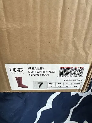 UGG Bailey Button Triplet II Size 7 Women's Boots - Mah- Dark Purple. • $40