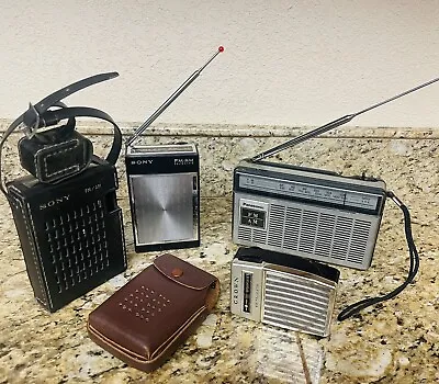 $115 • Buy Rare Vintage Radio Lot, Sony Panasonic Crown AM/FM Transistor Lot Plus 2 Cases